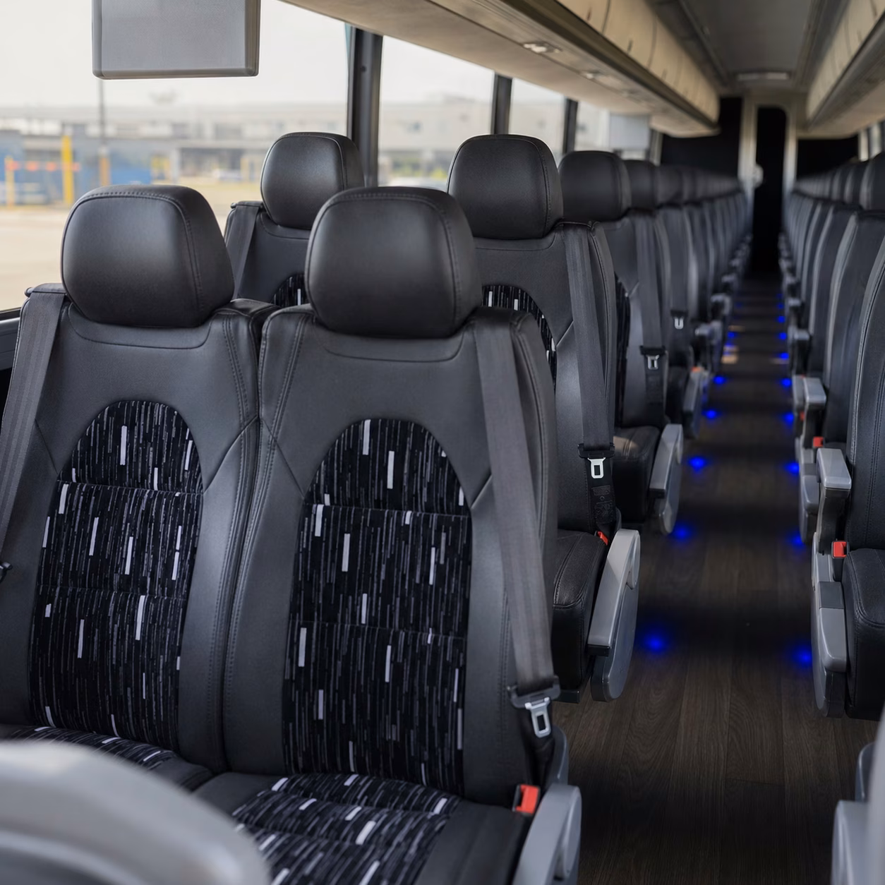 ada accessible charter bus rentals for alexandria field trips