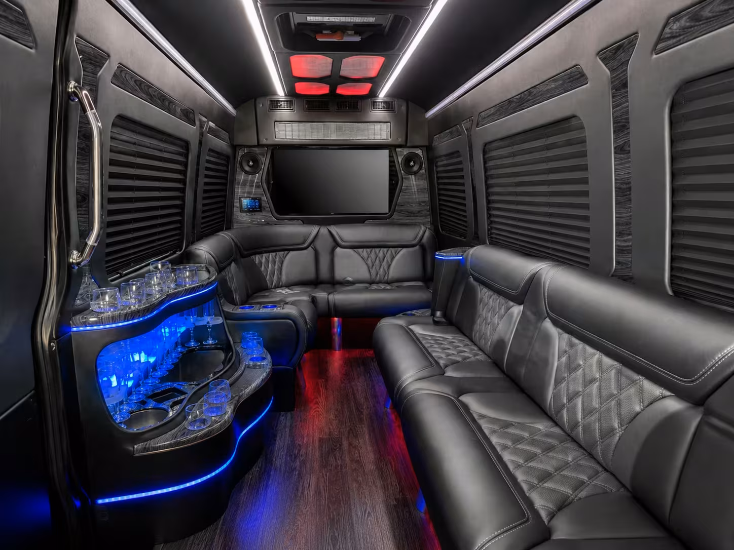 corporate retreat shuttle buses from alexandria to richmond