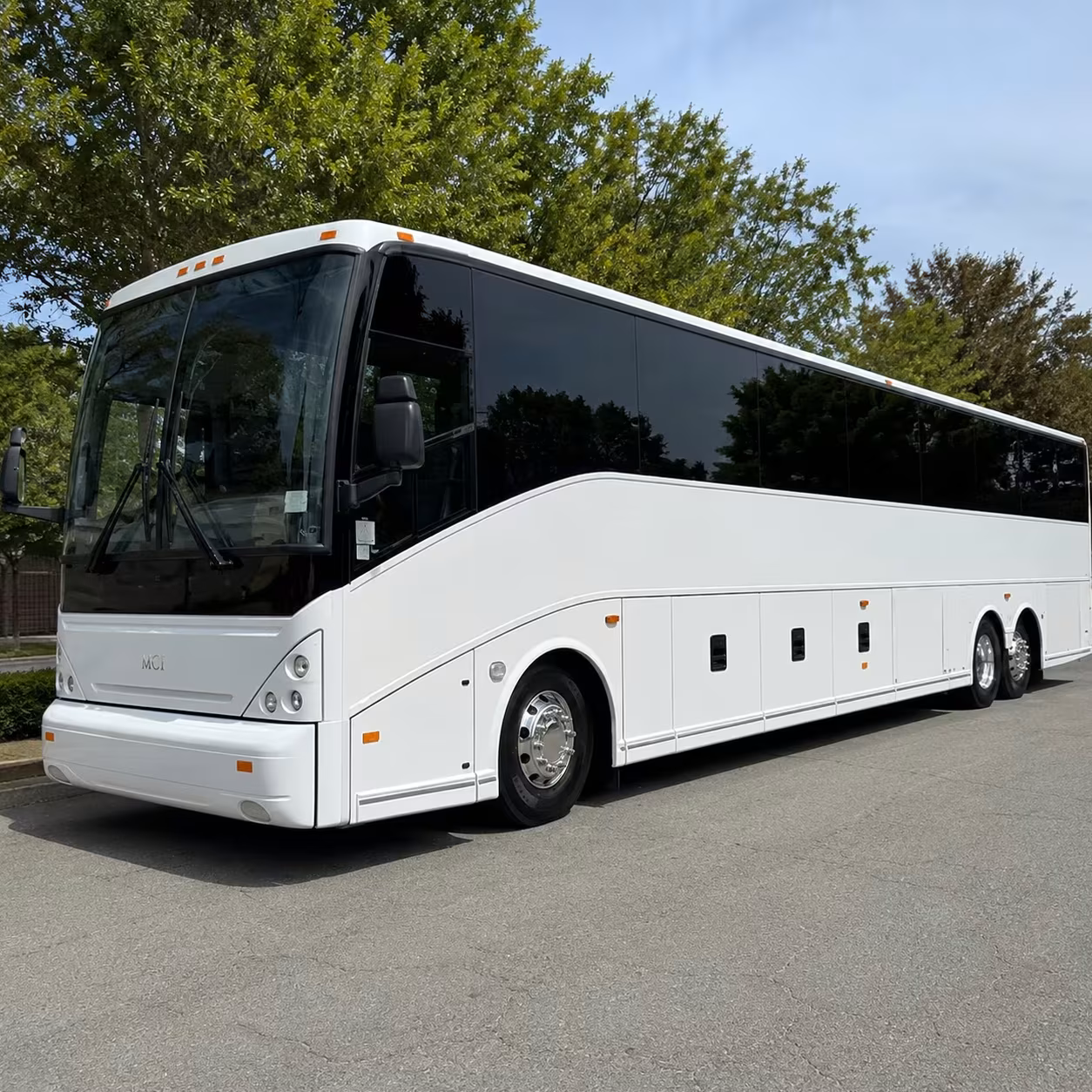 hotel campus and conference airport shuttle buses in alexandria